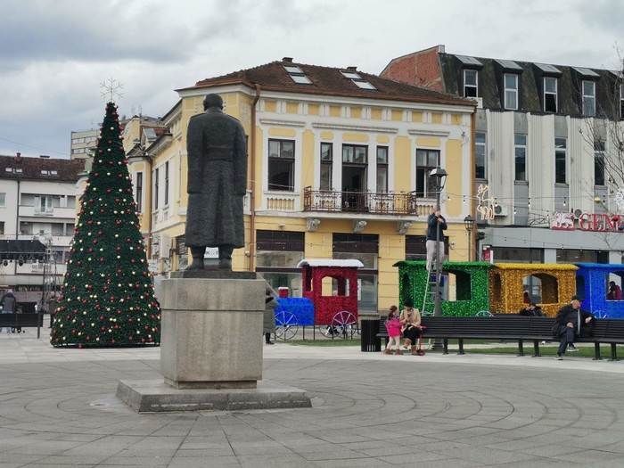 Kragujevac nabavlja novu novogodišnju dekoraciju