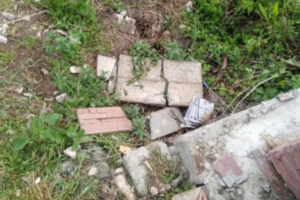 Nezapamćeni vandalizam u Kragujevcu: Oskrnavljeno 30 spomenika na groblju u naselju Korićani