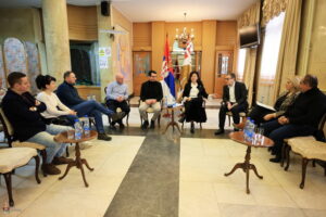 Paketići za decu romske nacionalnosti